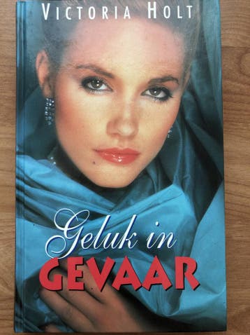 Geluk in gevaar 9789026979439 Holt, Verzenden, Gelezen, Holt