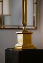 Tafellamp - Messing - Een grote (82 cm) Neoklassiek