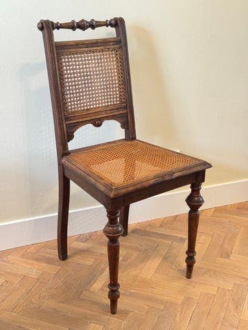 Stoel - salonstoel (of chambre-stoel) - Walnoot - Antieke, Antiek en Kunst