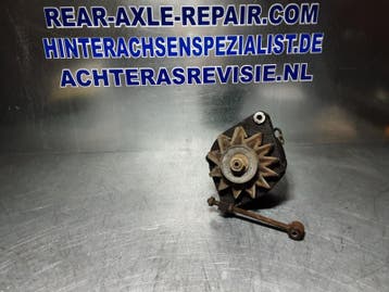Dynamo van een Opel Senator, gebruikt. (motorruimte, Motor), Verzenden, Gebruikt, Opel