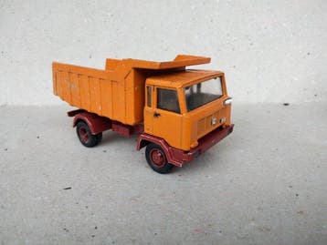 old cars 1:43 - Camion miniature - Iveco kiepwagen
