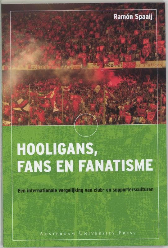 Hooligans, fans en fanatisme 9789053568149 R. Spaaij, Boeken, Politiek en Maatschappij, Gelezen, Verzenden