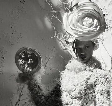 Cathleen Naundorf - La dame au miroir I - Chanel Haute
