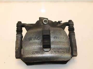 Remklauw (Tang) links-voor Volkswagen Caddy O104948