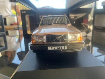 Minichamps 1:18 - Voiture miniature - Volvo 240 GL 1986