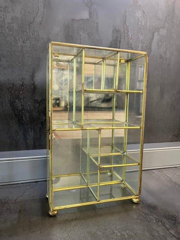 Vitrine - Verre et laiton