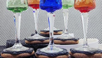 |- (6) x *exquisites Set aus 6 farbigen