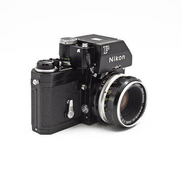 Nikon F + Nikkor-H Auto 50mm f/2 Analoge camera, Nieuw