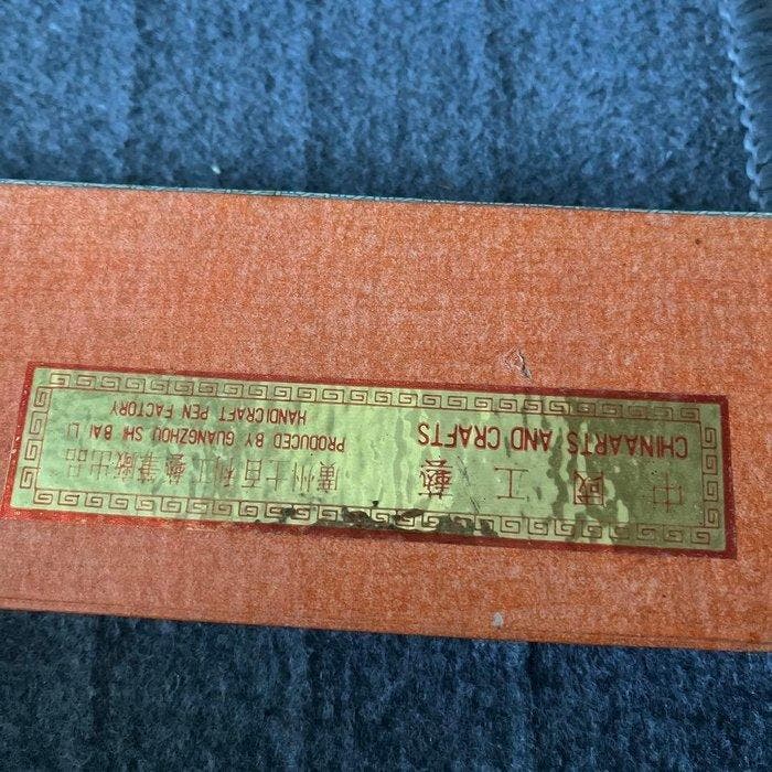 Chinese Calligraphy Brush Set — “China Arts and Crafts”, Antiek en Kunst, Antiek | Speelgoed