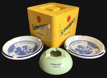 Invicta Leicester & Barratts - Cendrier (9) - Porcelaine et