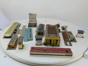Schaal H0 Stationsset modern - stationsgebouwen - loc..., Hobby en Vrije tijd, Overige merken, Gebruikt, Brug, Tunnel of Gebouw