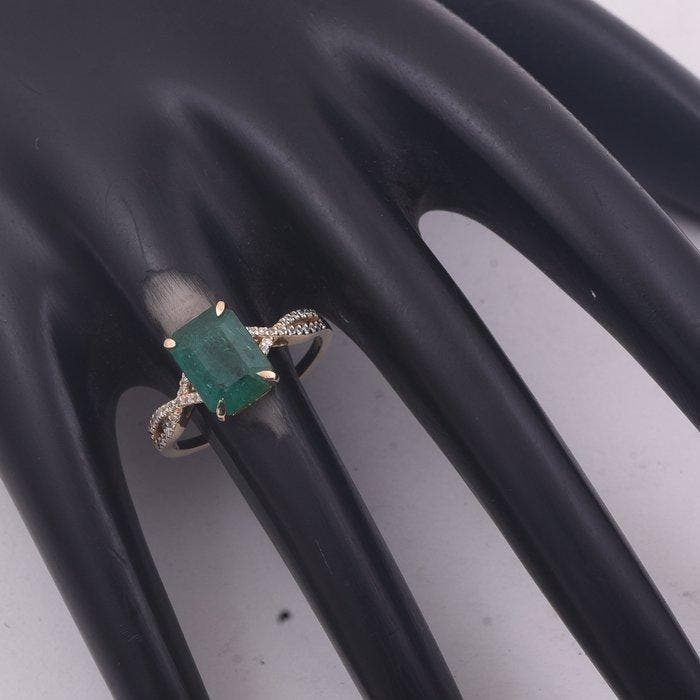 Zonder minimumprijs - Ring - 14 karaat Geel goud - 2.29ct., Handtassen en Accessoires, Ringen