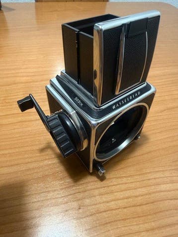 Hasselblad 503CW - 6x6 - SLR Camera Body Appareil photo