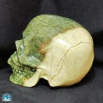 8 Crâne humain impressionnant, sculpté à la main dans du