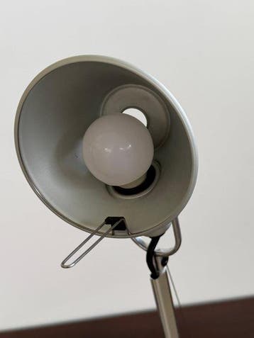 Artemide - Michele De Lucchi e Giancarlo Fassina - Tafellamp, Antiek en Kunst