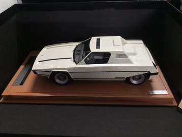 Tecnomodel 1:18 - Modelauto - Ferrari 308 GT Bertone Rainbow