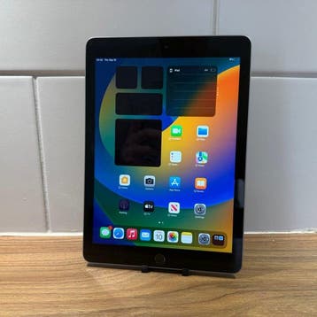 Apple iPad (5th Generation) 128GB Wifi - Mobiele telefoon