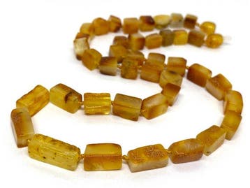 Blocs lumineux : collier de blocs rectangulaires en ambre