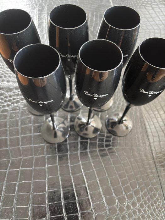 Dom Pérignon - Champagne fluitje (6) - Kristal, Collections, Vins