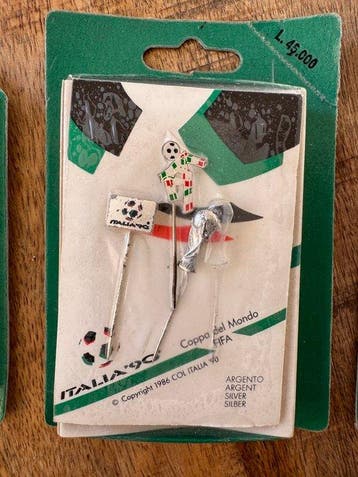 Italia 90 - World Cup - Official Pin Collection Set of 5 -, Nieuw