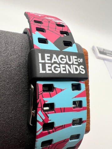 Casio - A watch collaboration with LEAGUE OF LEGENDS, Nieuw