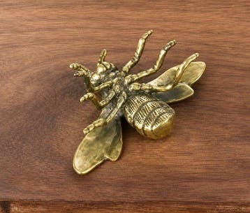 Statue, Antique-Style Brass Bee Brooch / Decorative Insect, Antiquités & Art