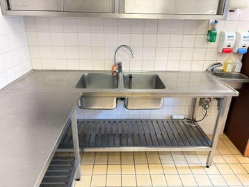 RVS spoeltafel met dubbele spoelbak