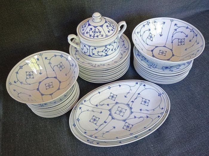 Winterling Marktleuthen - Eetservies voor 12 (32) -, Antiek en Kunst, Antiek | Meubels | Tafels