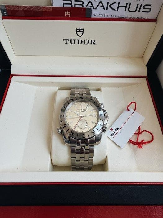 Tudor - Aeronaut GMT - Full Set - 20200 - Heren - 2010, Bijoux, Sacs & Beauté, Montres | Anciennes | Antiquités