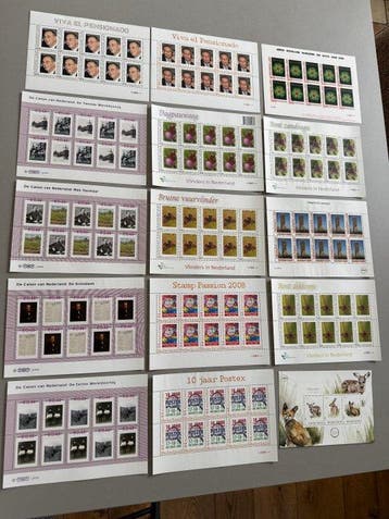 Pays-Bas - 30 feuillets postfrisés de timbres personnels