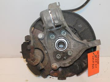 Fusee rechts-voor Volkswagen Passat O84319, Nieuw