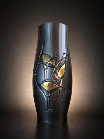 Japanse vintage bronzen Ikebana kunstvaas van Shoho met