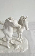 Beeldje - Porselein, Antiek en Kunst
