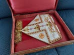 Ancienne mitre religieuse brodée sans son coffre - Prélat