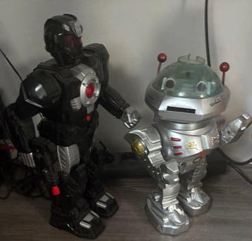 Unknown - Figuur - Collectie opwindbare tinnen robots (16) -