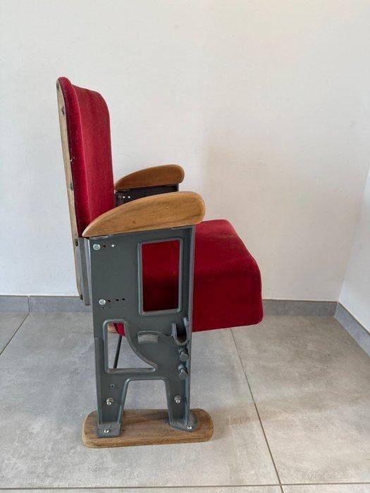 Fauteuil - Bois, Métal, Velours - Fauteuil de cinéma /, Antiek en Kunst, Kunst | Designobjecten