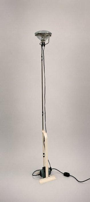Flos - Achille Castiglioni, Pier Giacomo Castiglioni -