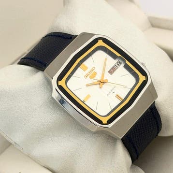 Seiko - Seiko 5 Automatic Day-Date (Ref. 7009-8210) - Zonder