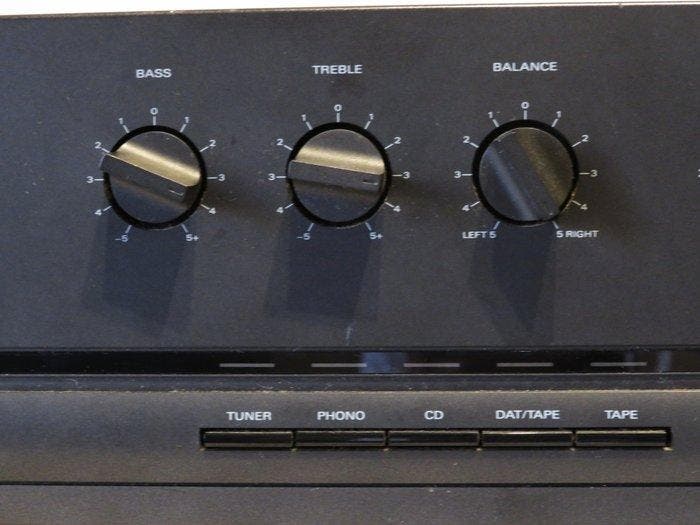 Grundig - V 101 Solid state geïntegreerde versterker, TV, Hi-fi & Vidéo, Radios