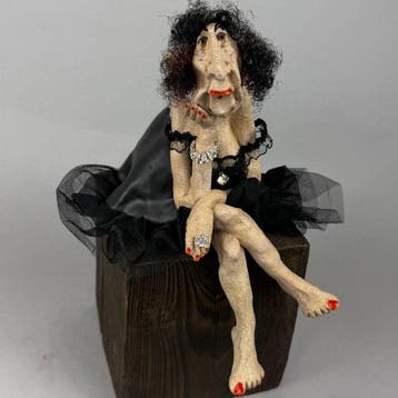 Anna Em - Life is boring - hand made