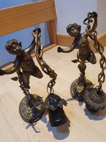 Beeldje - Paar antieke wandlampen met putti/cherubijnen (2)
