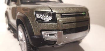 Generic 1:18 - Modelauto - LAND ROVER - Defender 110