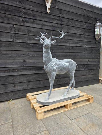 Beeld, XL Deer - 139.5 cm - Gietijzer - 2026