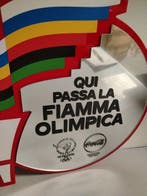 Coca-Cola - Milaan Cortina 2026 - Estafette - Reclamebord -, Verzamelen, Nieuw