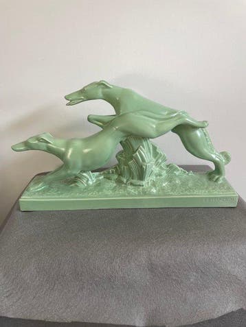 Saint Radegonde - Charles Lemanceau - Sculpture, Lévrier -