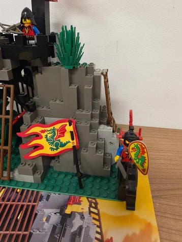 Lego Set - 6076 - Castle - Dark Dragons Den, Nieuw