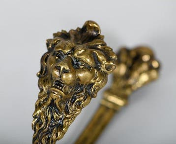 Decoratief ornament - Paar stijlvolle antieke embrasses
