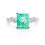 Cocktailring - 18 karaat Witgoud - 2.10ct. tw. Smaragd -