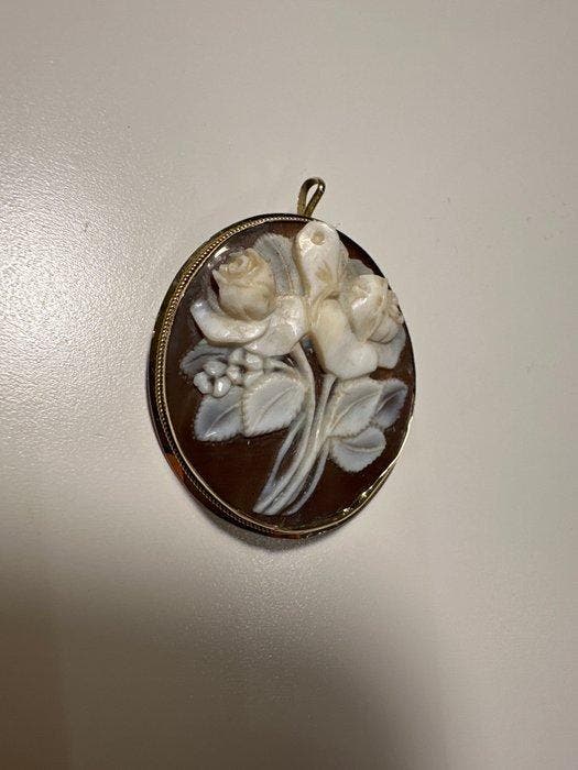 Broche - 18 karaat Geel goud, Shell - Gouden camee op schelp, Handtassen en Accessoires, Antieke sieraden