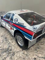 IXO 1:8 - Modelauto - Lancia 037 Rally Martini, Hobby & Loisirs créatifs
